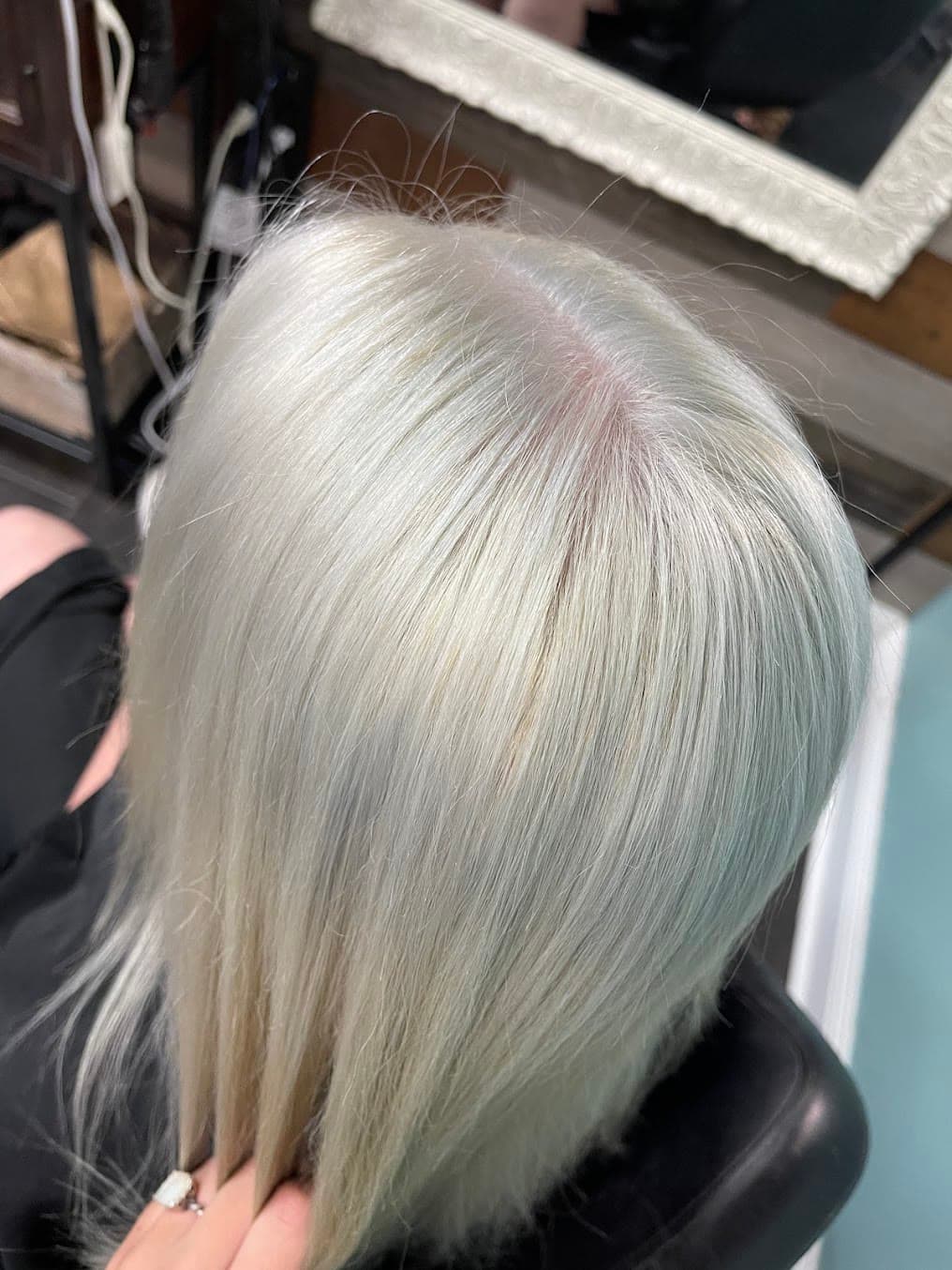 Smooth platinum blonde hairstyle